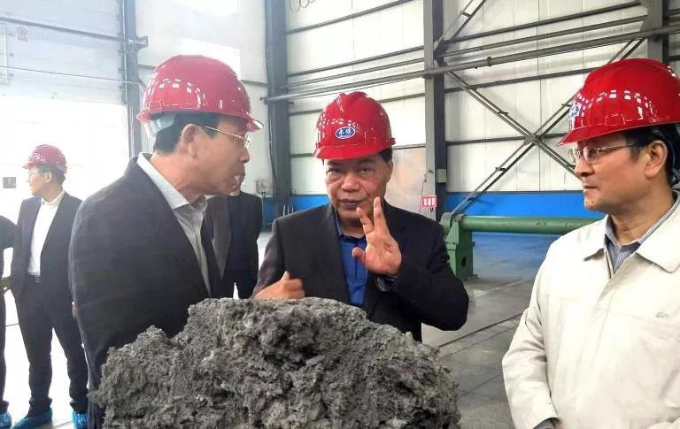 馬寶平到寶鈦華神鈦業(yè)有限公司調(diào)研